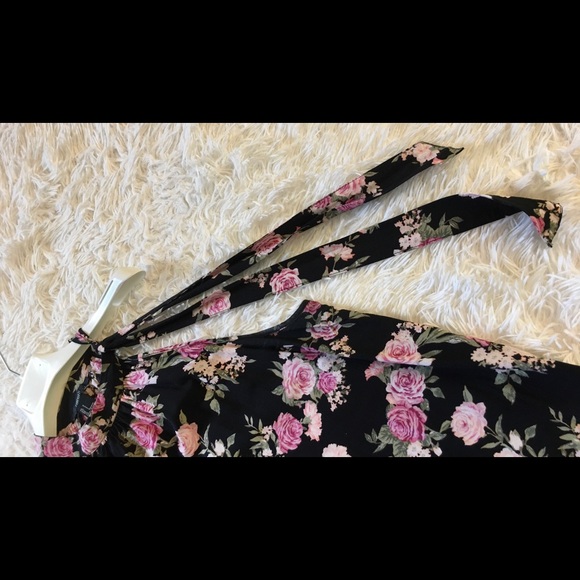 𝗙𝗹𝗼𝗿𝗮𝗹 𝗙𝗹𝗼𝘄𝘆 𝗧𝗮𝗻𝗸 𝗧𝗼𝗽 - Picture 3 of 8